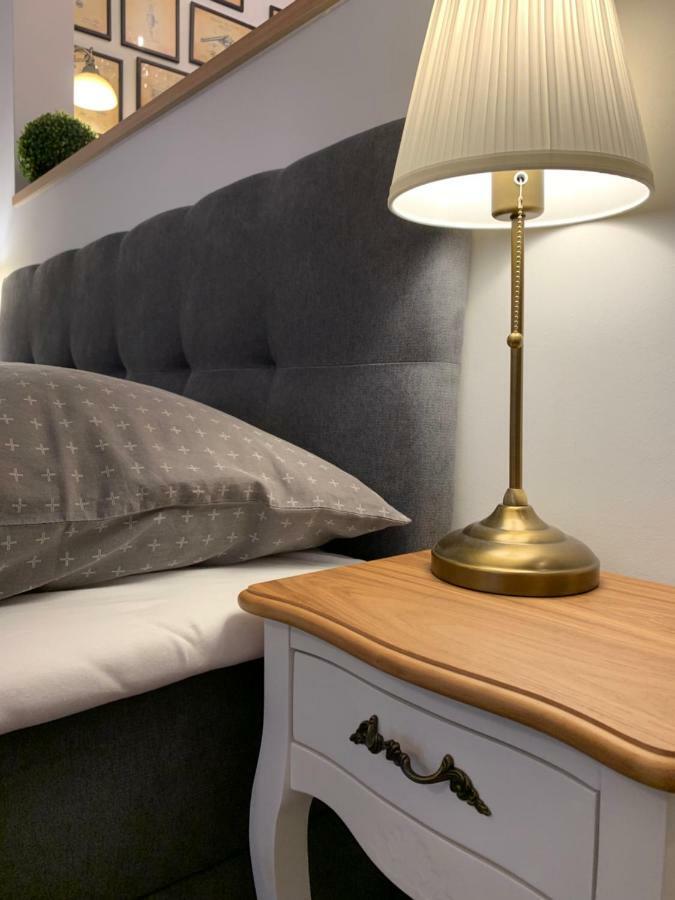 Frank Apartman Deluxe Villa Eger Eksteriør billede